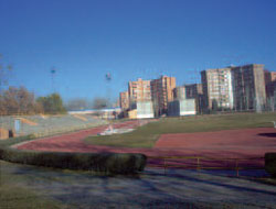 Se reparará la pista de atletismo y el graderío